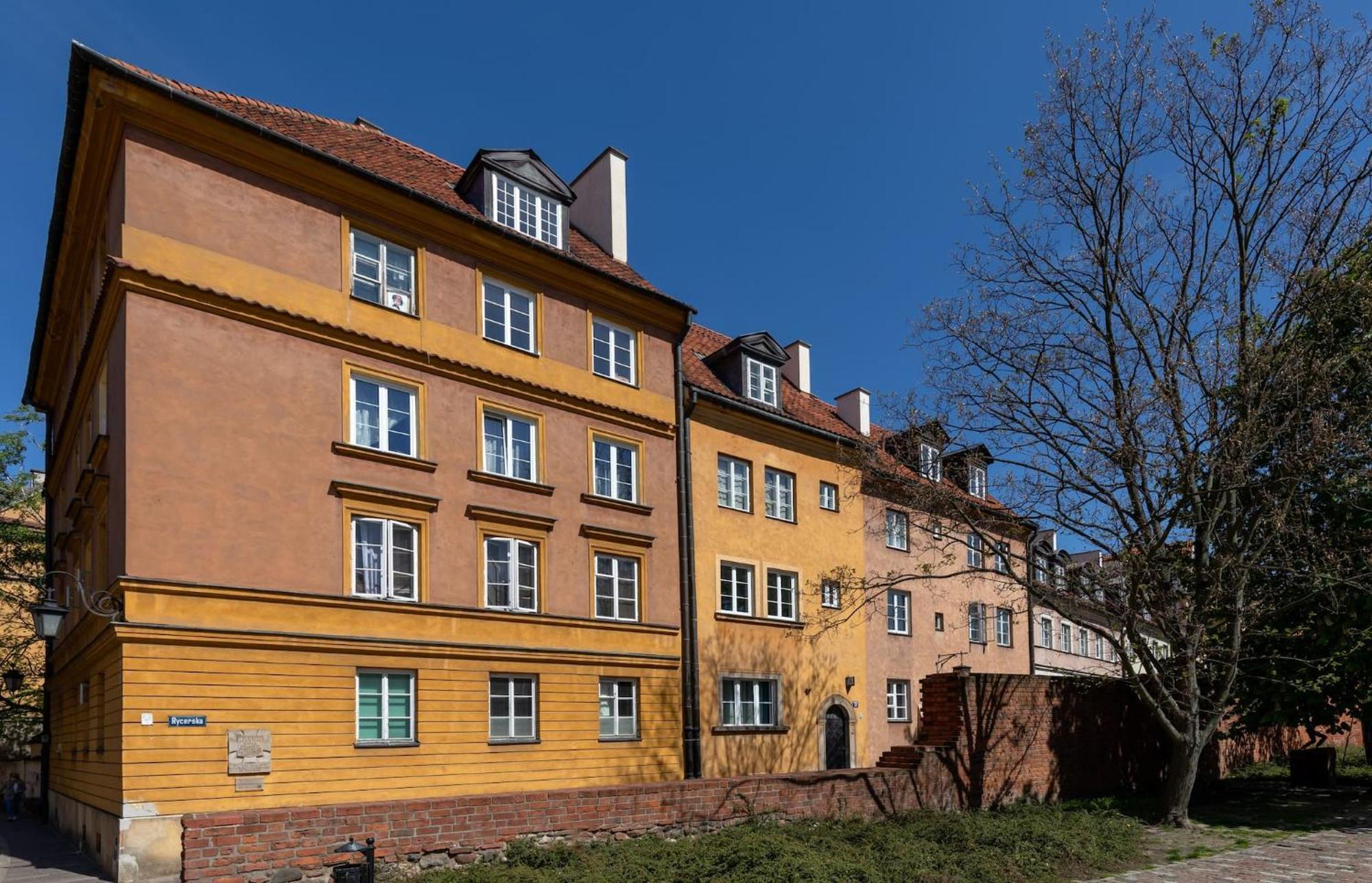 Fashioned Rycerska By Renters * Warszawa